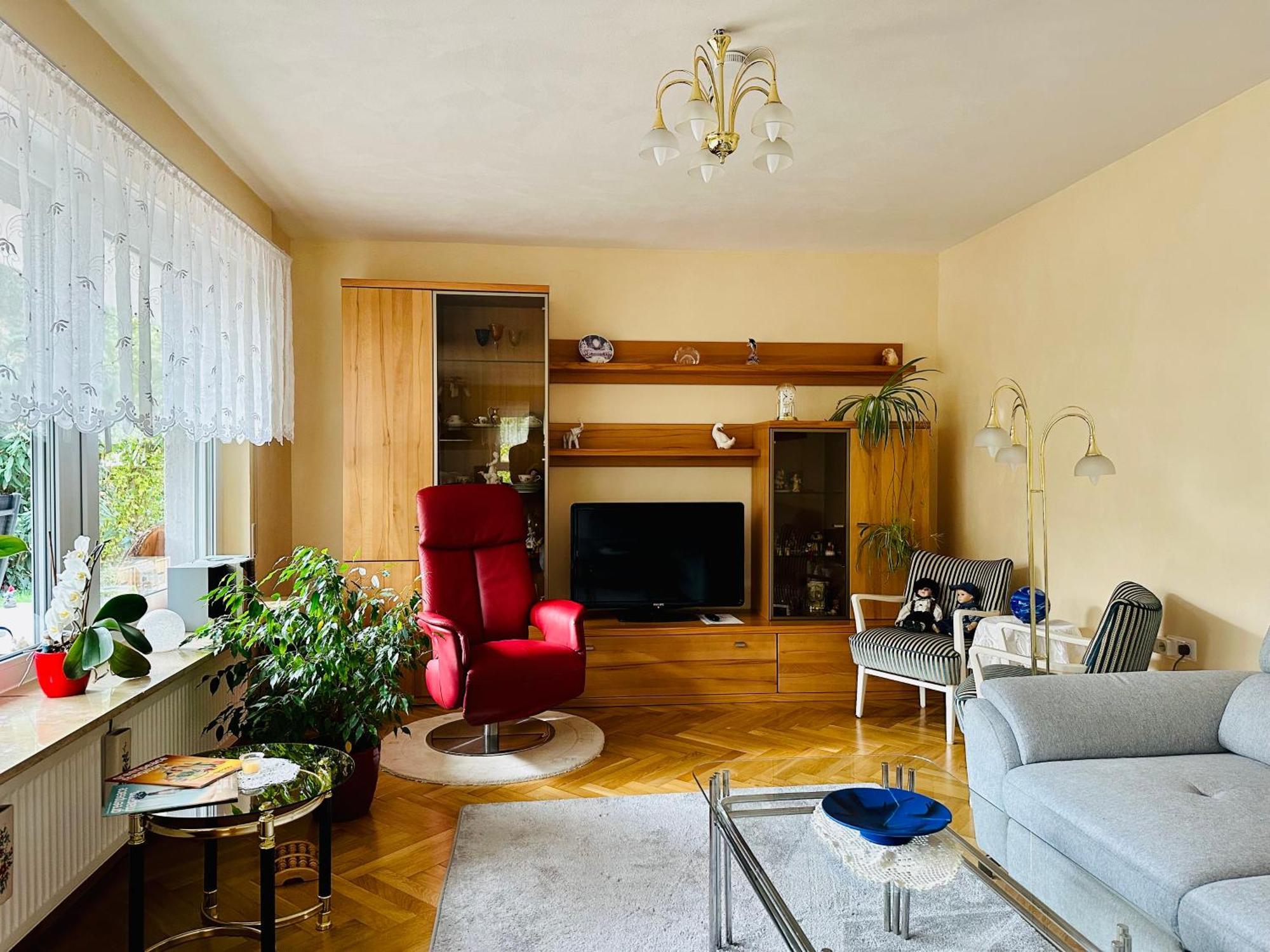2,5-Zimmerwohnung Mit Terrasse - Keine Monteure マールバッハ・アム・ネッカー エクステリア 写真