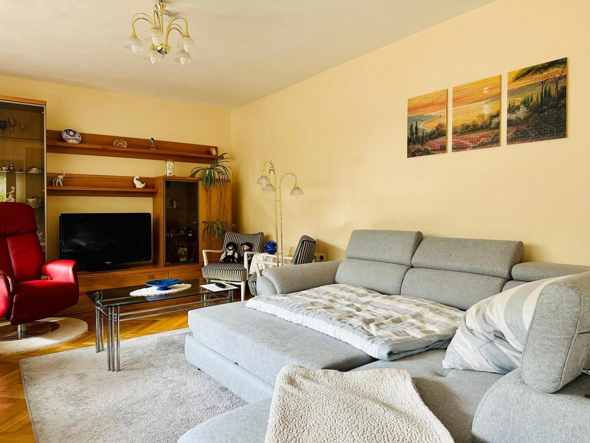 2,5-Zimmerwohnung Mit Terrasse - Keine Monteure マールバッハ・アム・ネッカー エクステリア 写真