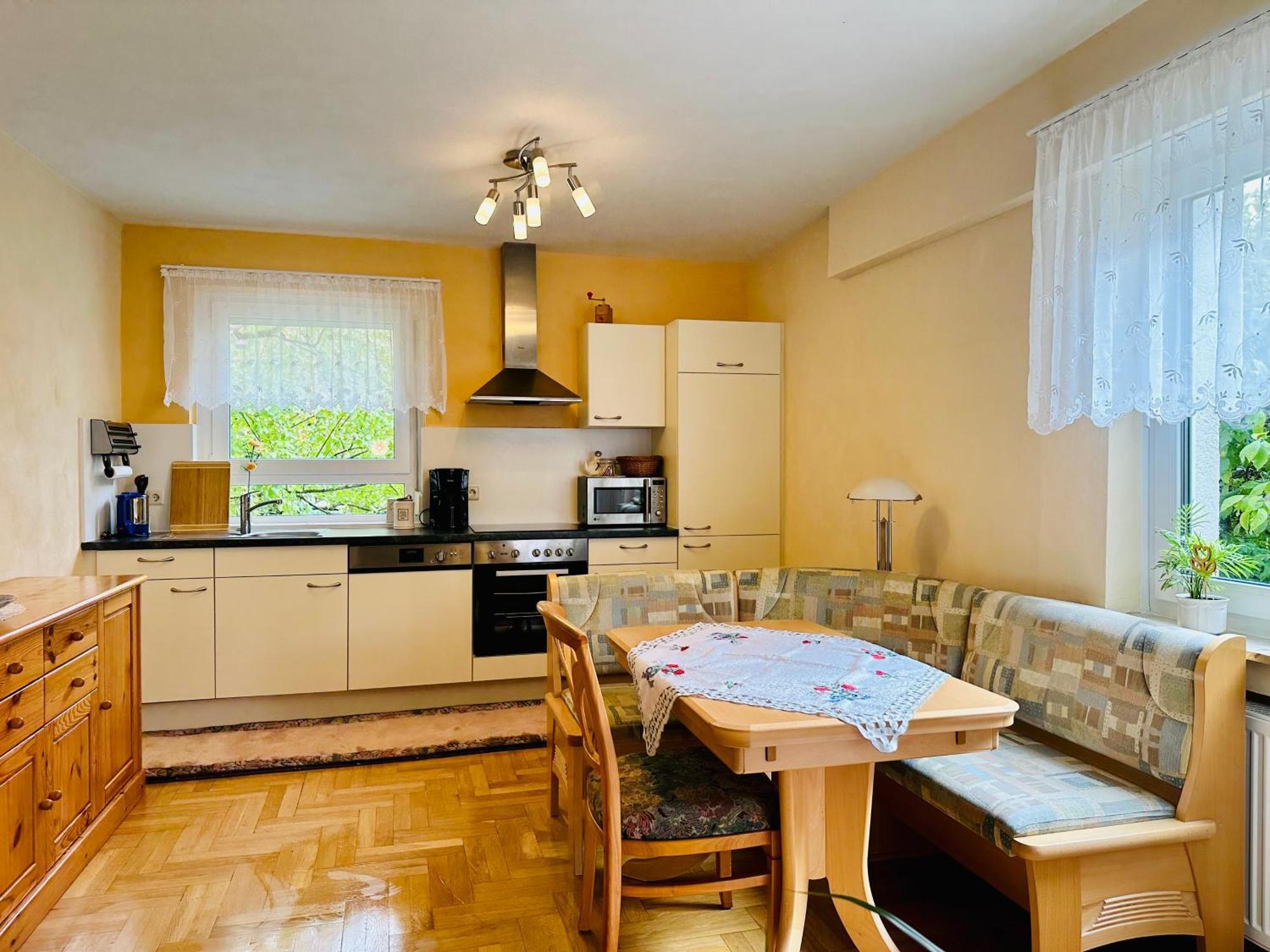 2,5-Zimmerwohnung Mit Terrasse - Keine Monteure マールバッハ・アム・ネッカー エクステリア 写真